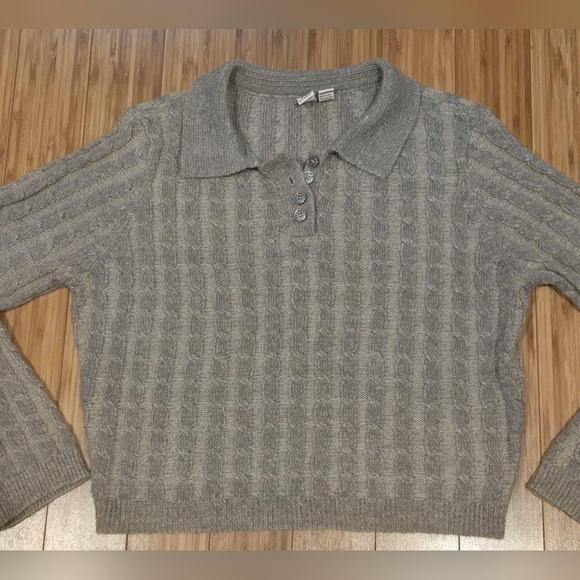 Love By Design Cable Knit Sweater - Picture 2 of 10